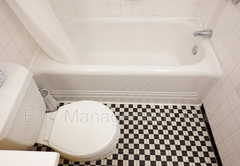 800 Maplewood Ave #1 — Photo 66