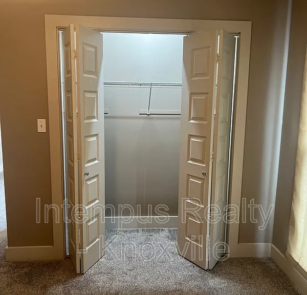 229 Deaderick Ave — Photo 32