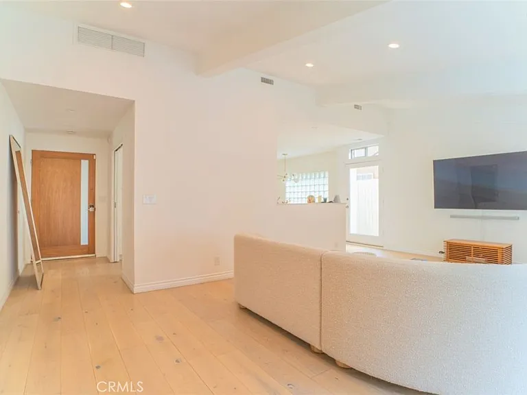 5179 Canoga Ave — Photo 6