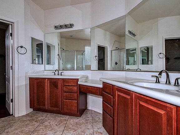 5th image of 1541 W Flamingo Dr