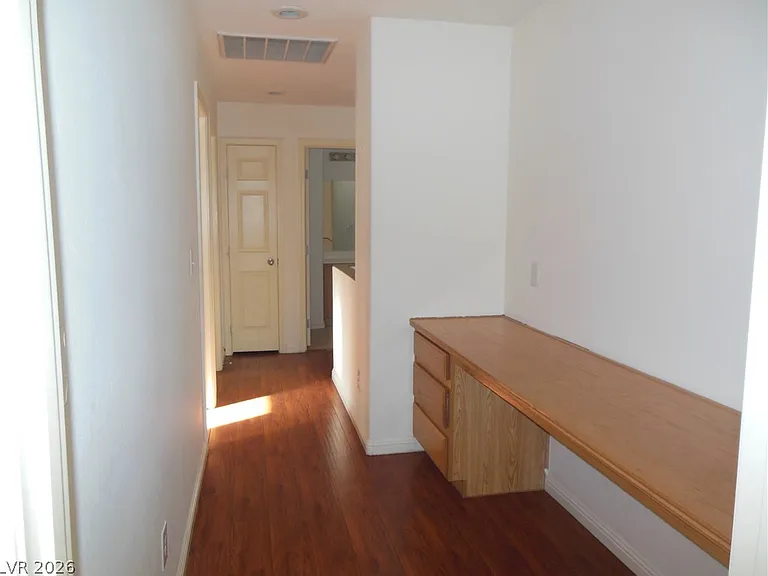 7571 Redwood Point St — Photo 16