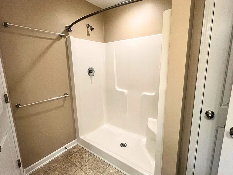 1442 Montonia St — Photo 12