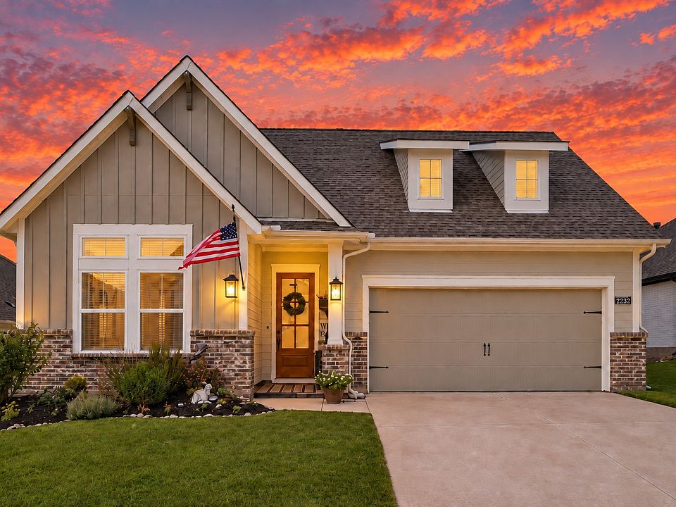 1st image of 2232 Robin Way