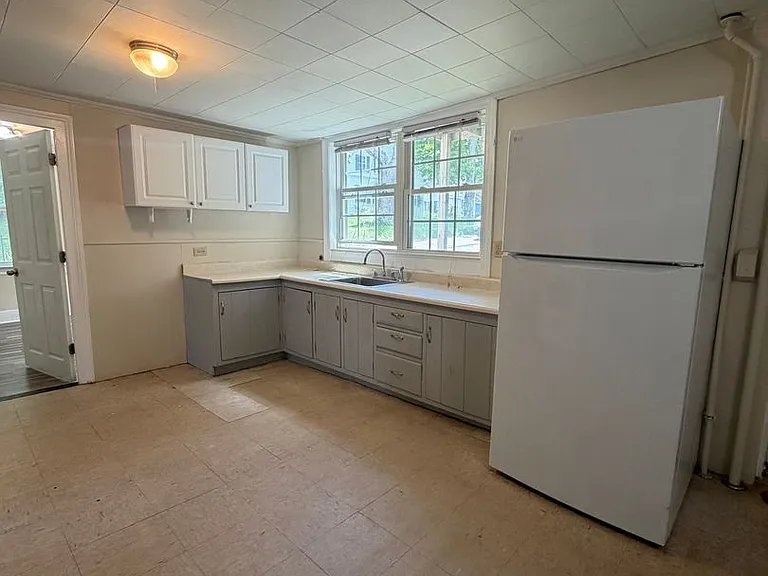 7 River Rd — Photo 1