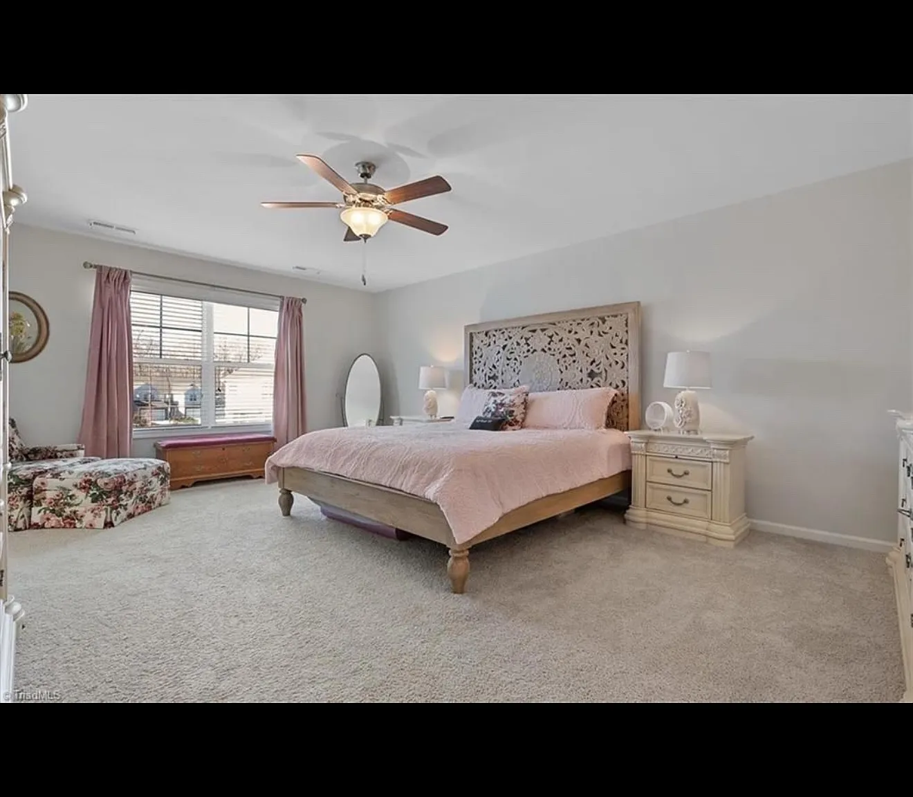 4 bed, 2439 sqft, $2,390 — Photo 4