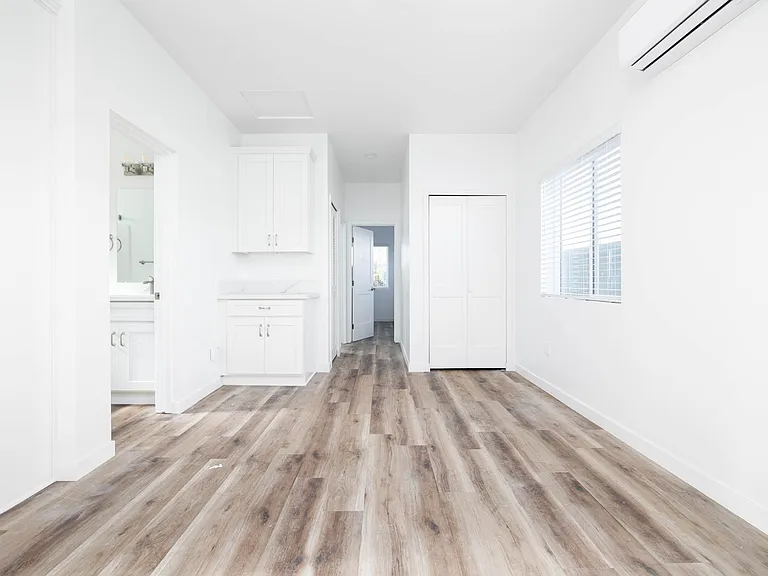 3990 Darwin Ave — Photo 8