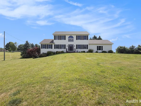 15730 Algoma Ave NE, Cedar Springs, MI 49319