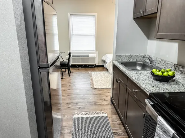 302 W 9th St, Rolla, MO