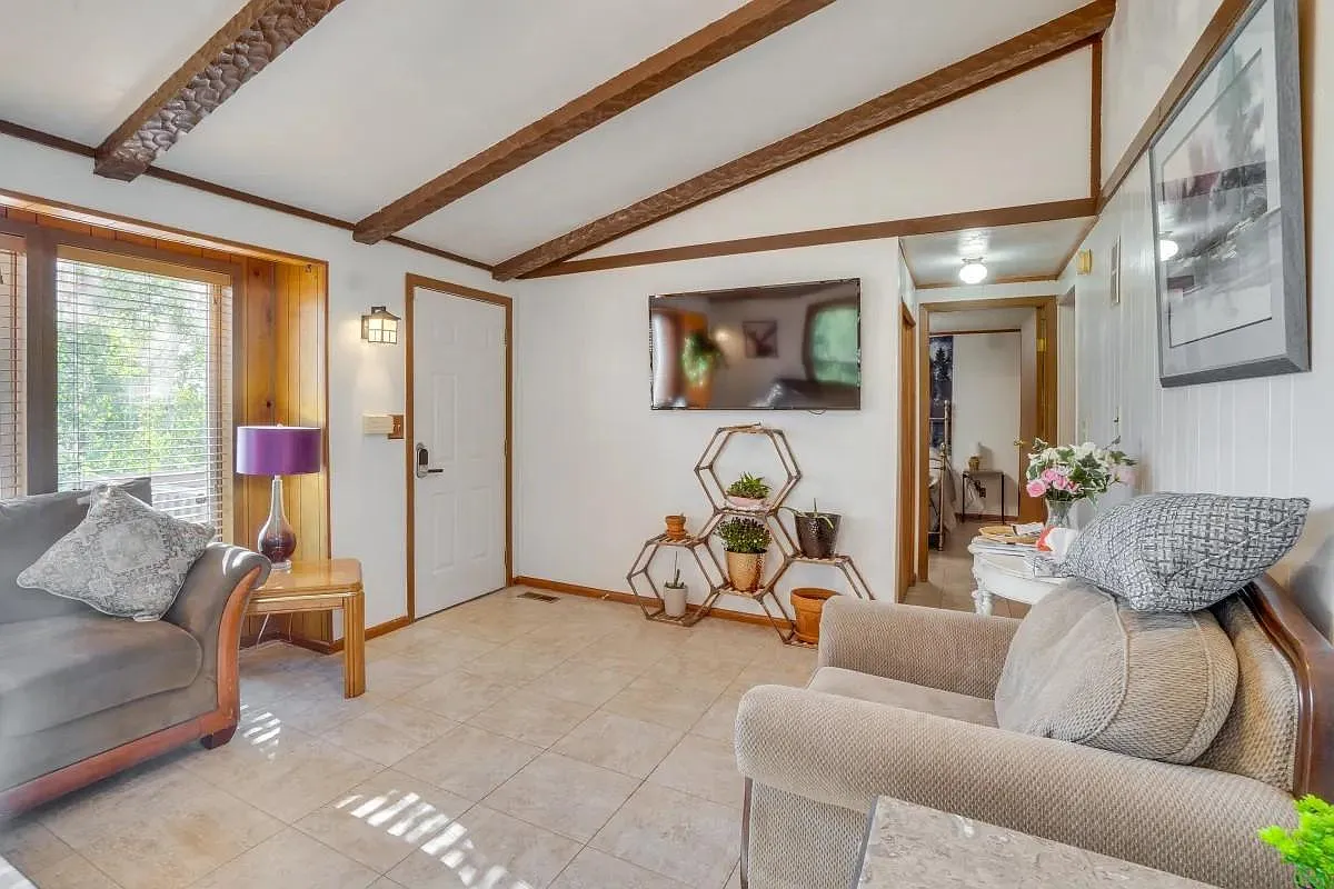 354 Doe Cir — Photo 3