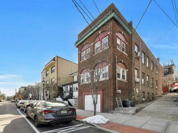 173 20th St, Union City, NJ 07087