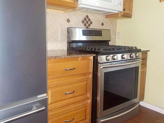 5th image of 667 Cedar Bluff Dr