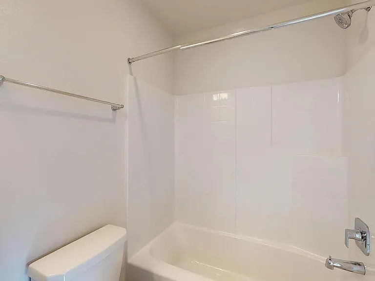 15992 NW Hosmer Ln — Photo 12