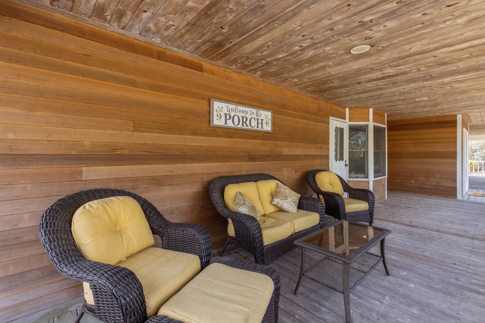 Front Porch Lounge