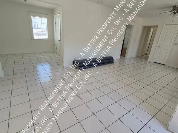 1144 Gladys Ave, Long Beach, CA 90804