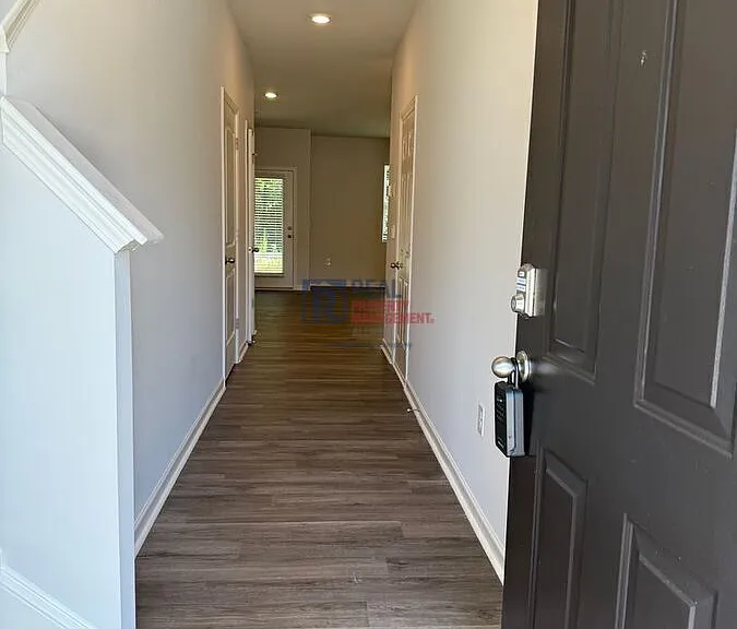 26 Silverbell Ln — Photo 2