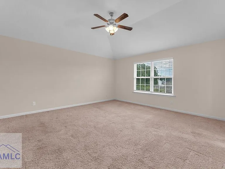 139 W West Winn Ave — Photo 31