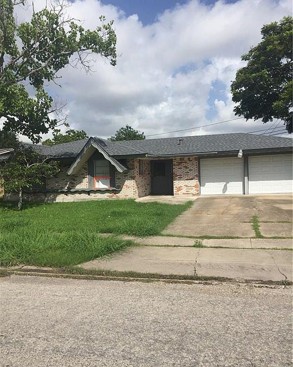 1st image of 929 Brock Dr