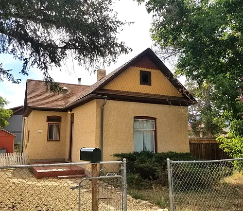 839 D St Photo 1