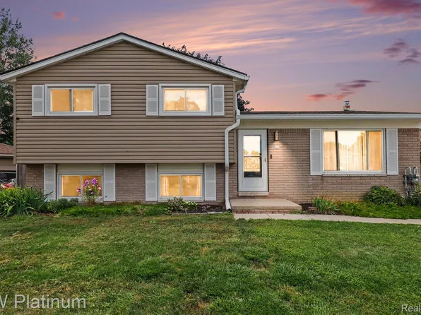 32369 Norwich Ct, Fraser, MI 48026