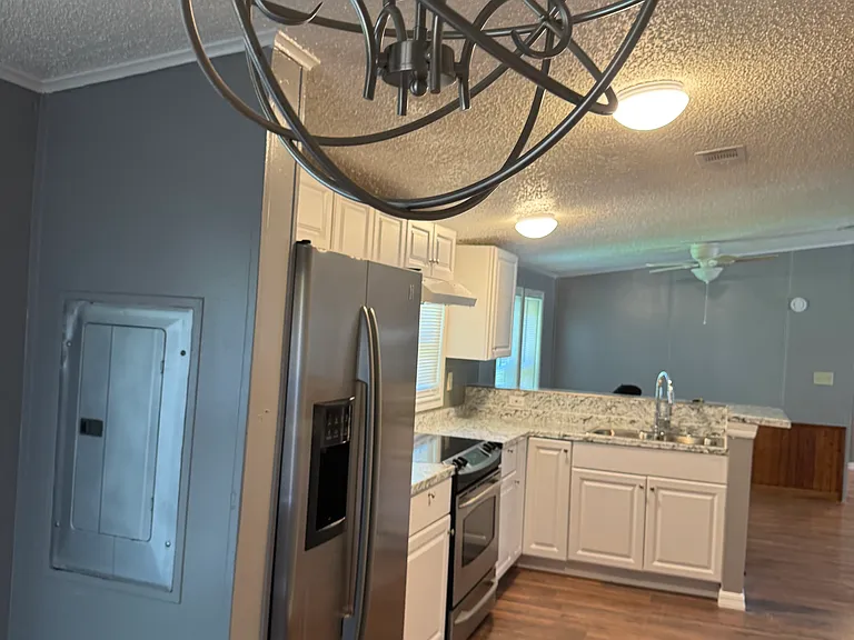 8743 Trilby Ave — Photo 3