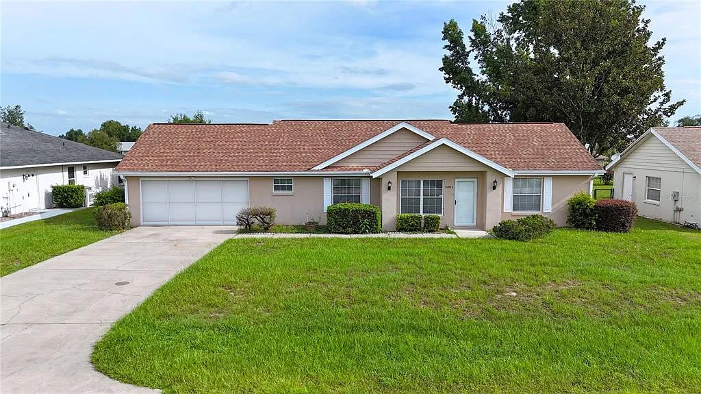 3 bed, 2.0 bath, 1734 sqft, $1,750 — Photo 1