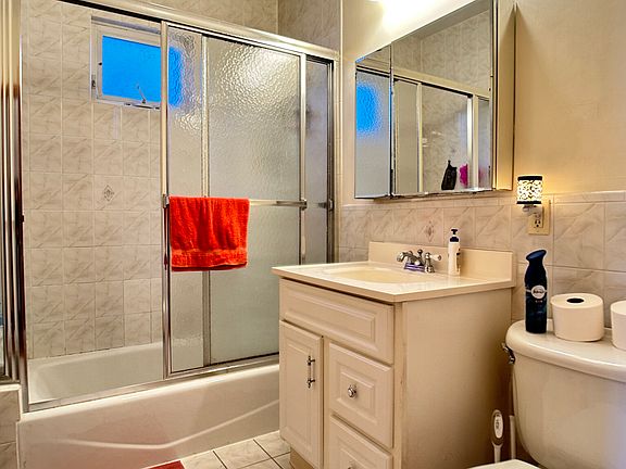 4th image of 12 Montcalm Ave #1