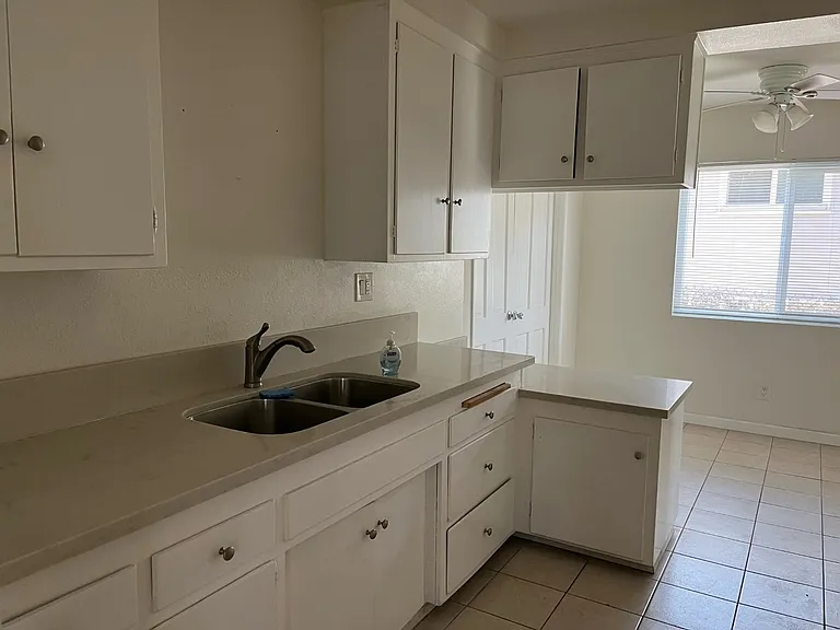 1015 S Marguerita Ave #1 — Photo 27