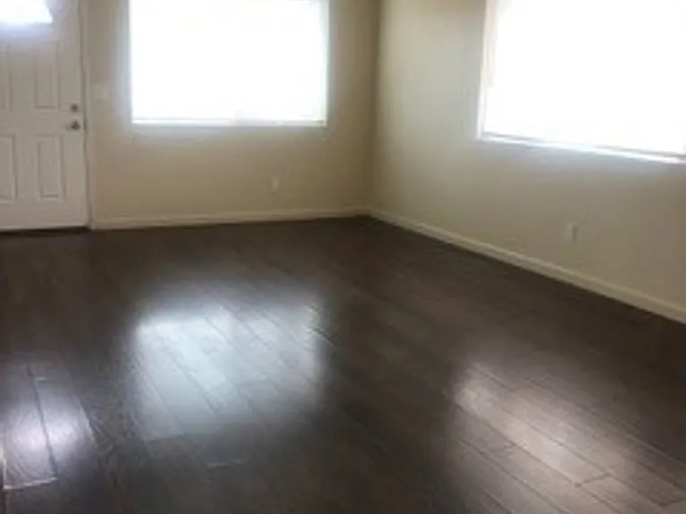 322 Trescony St — Photo 4