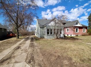 1006 S 6th St, Brainerd, MN 56401