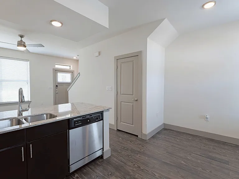 The District At Cypress Waters - Parson's Green — Photo 834