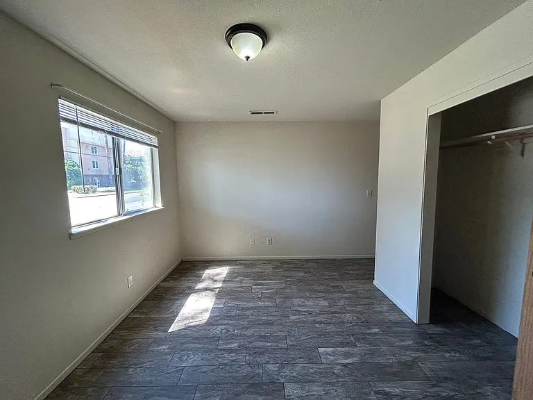 144 S Parsons Ave #A — Photo 24