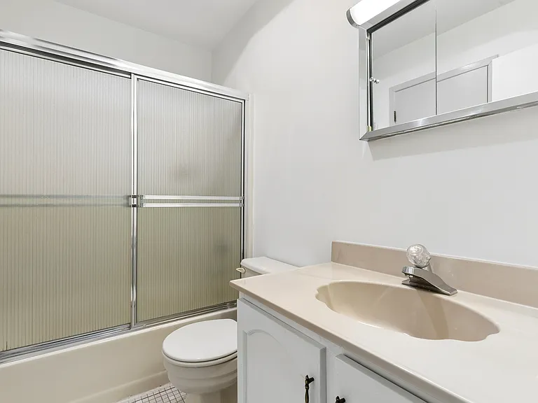 196 Treescape Dr #4B — Photo 17