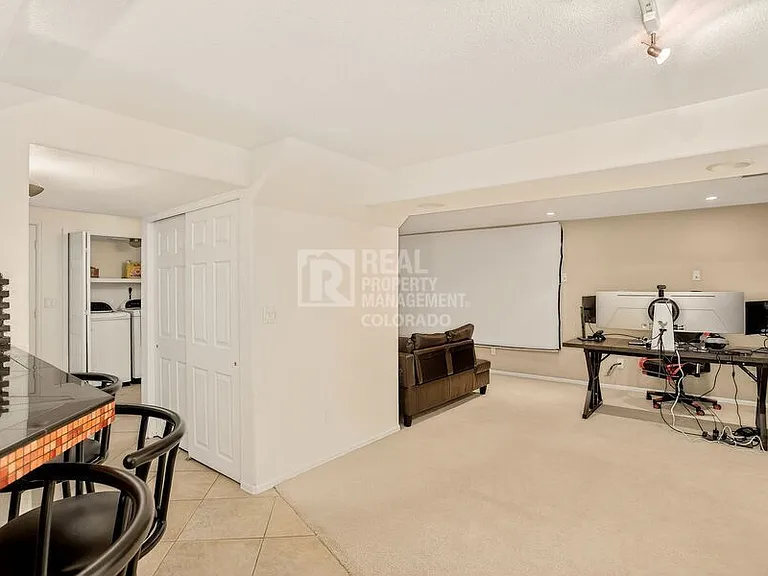 11185 E Linvale Dr — Photo 25