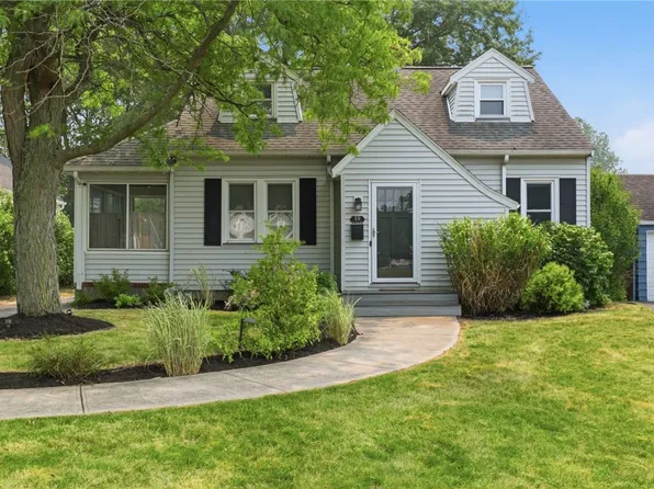 59 Salem Rd, Rochester, NY 14622