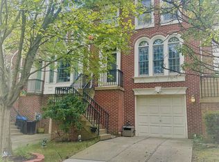 11769 Valley Ridge Cir, Fairfax, VA 22033