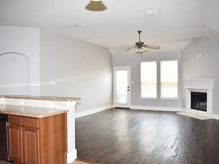 10312 Colfax Dr — Photo 17