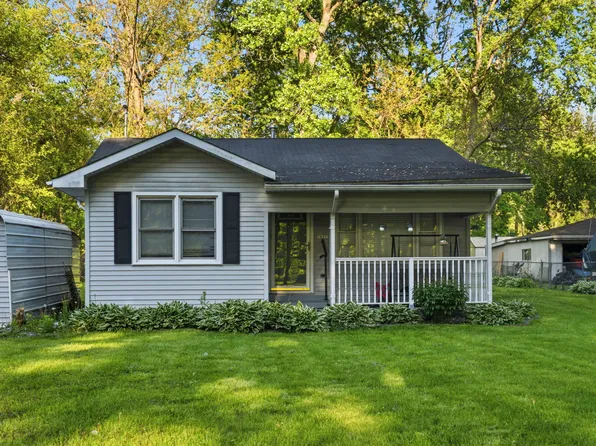 7N079 Tuscola Ave, St Charles, IL 60174