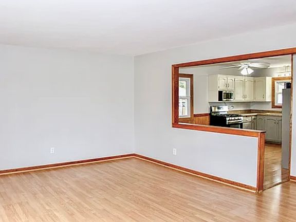 2nd image of 6930 Lone Elm Dr