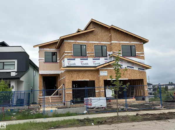 208 Fraser Way NW, Edmonton, AB T5Y 3H9