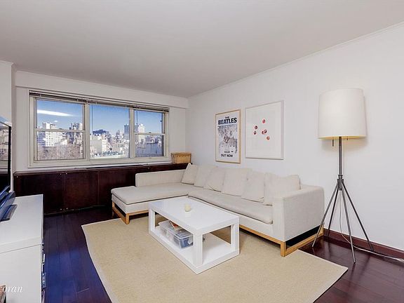 2nd image of 15 Charles St APT 9E
