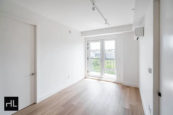 Rented by Highline Residential | media 52