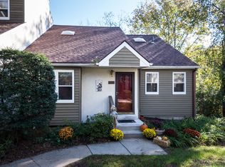 2303 Bridgewater Ct, Chester Springs, PA 19425