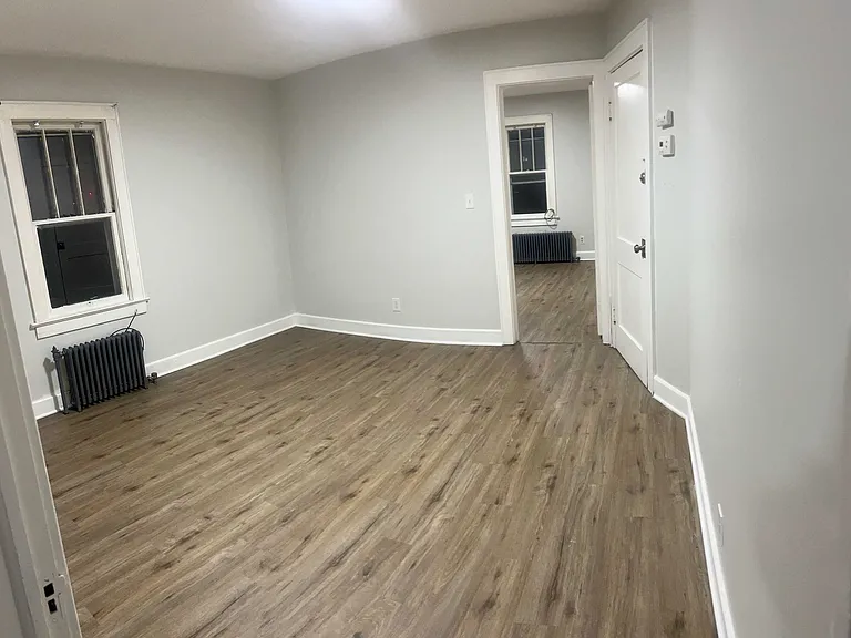 233 Lester Ave #2R — Photo 6