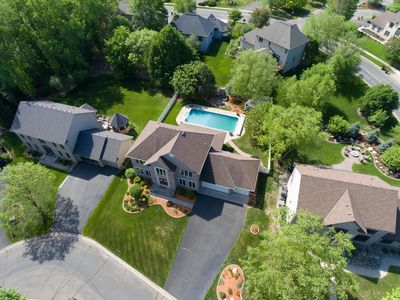 8516 Carriage Hill Cir, Savage, MN, 55378