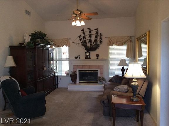 4th image of 2721 Byron Dr