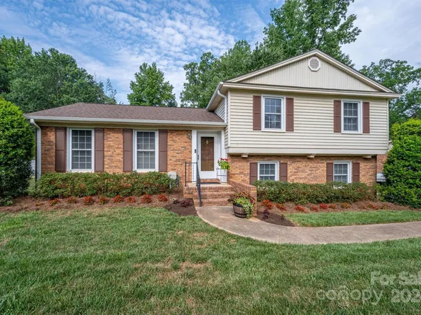521 Jasin Dr, Gastonia, NC 28054