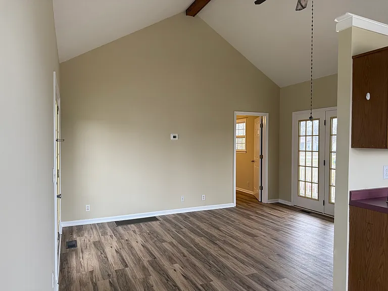305B Lawrence Ave — Photo 10