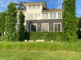 65 Edgewater Dr, Old Greenwich, CT 06870