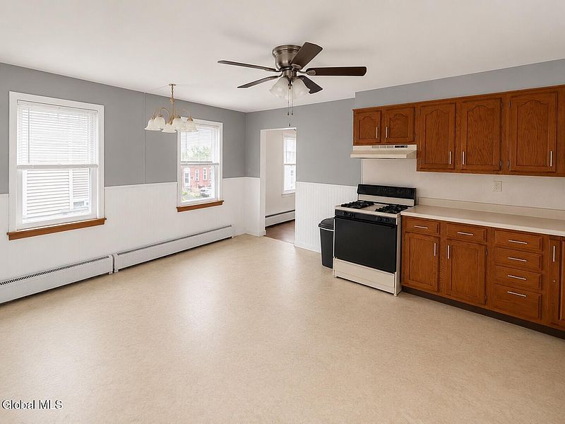 3rd image of 1346 4th Avenue