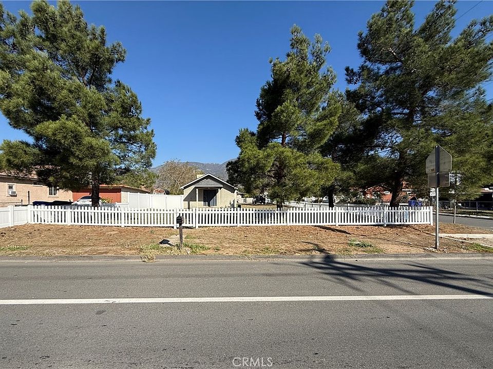 1st image of 1014 W 48th St